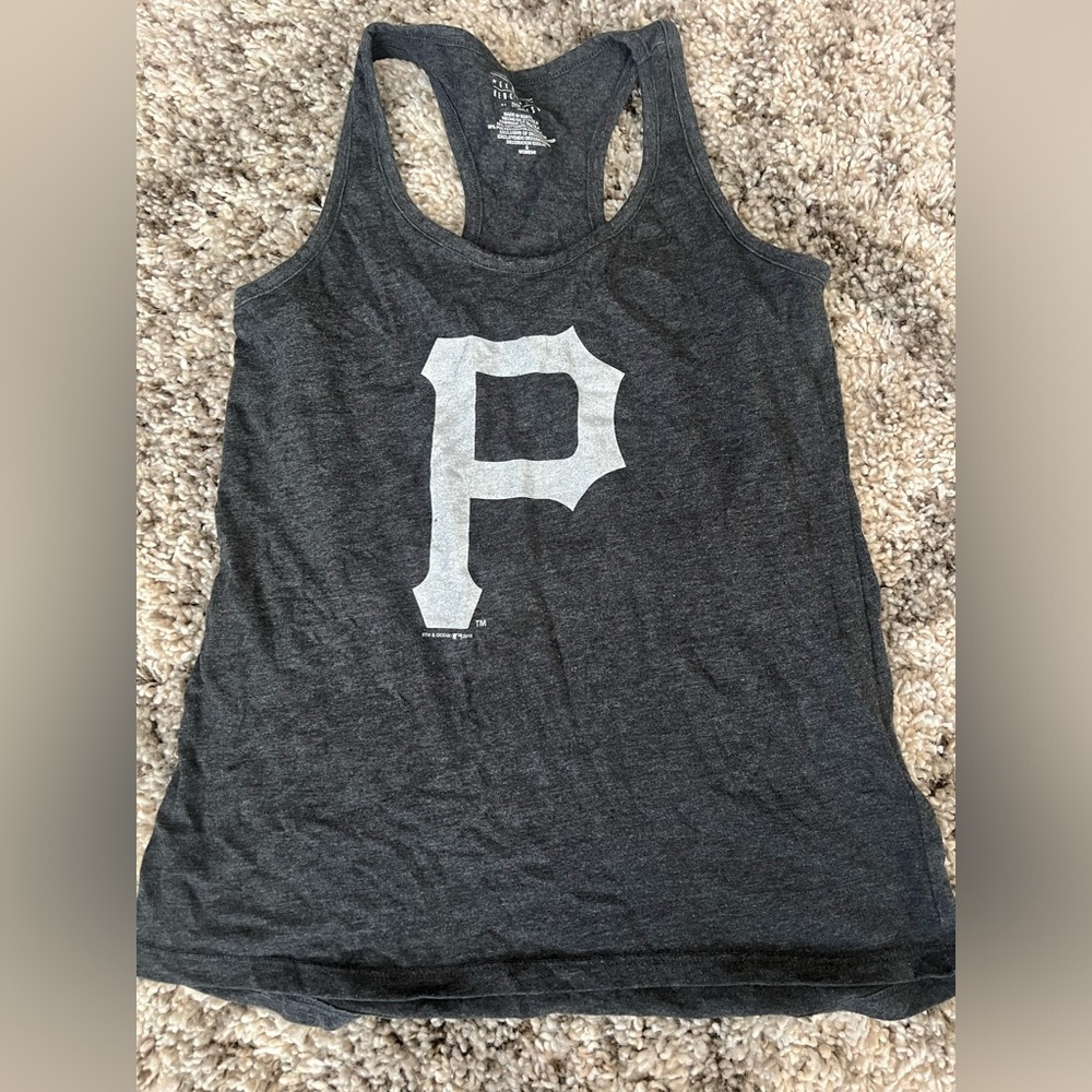 Women’s MLB Pirates Racer Back Tank Top - Size S